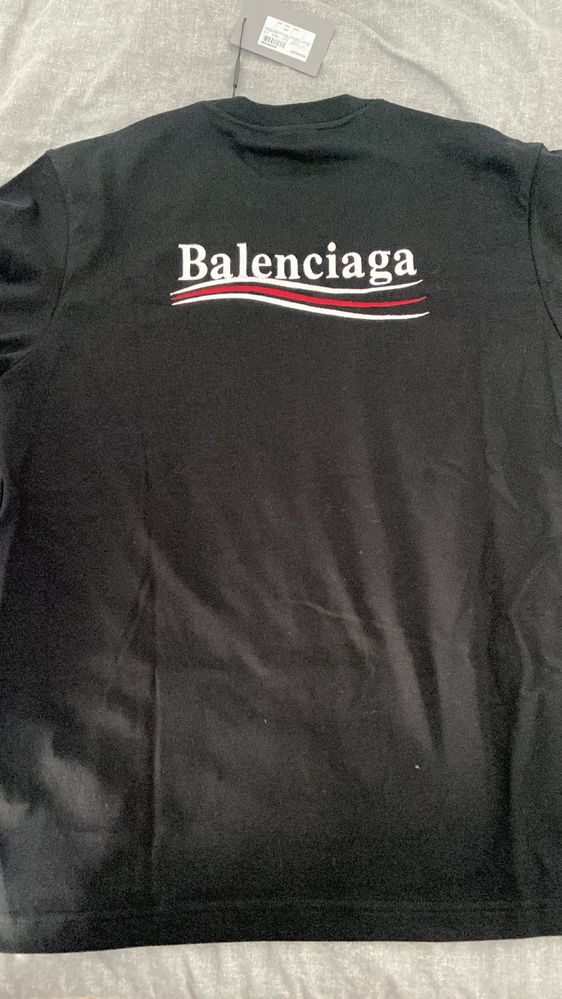 T shirt Balenciaga preta