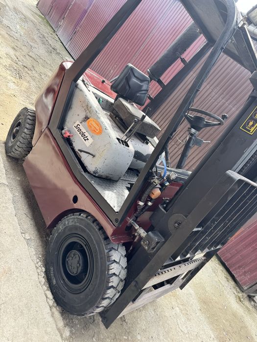 Погрузчик навантажувач вилочний кара Balcancar seredetz 1.6 T