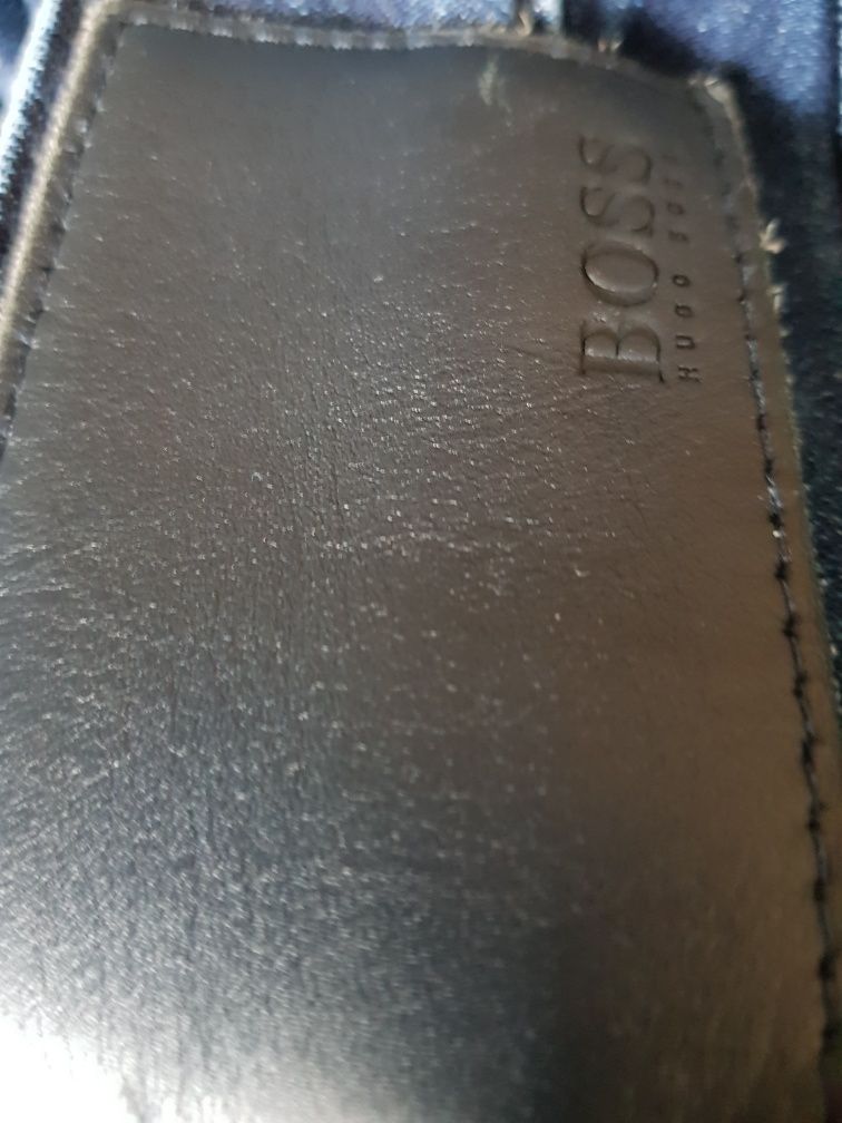 Spodnie firmy Hugo Boss rozm 34/30