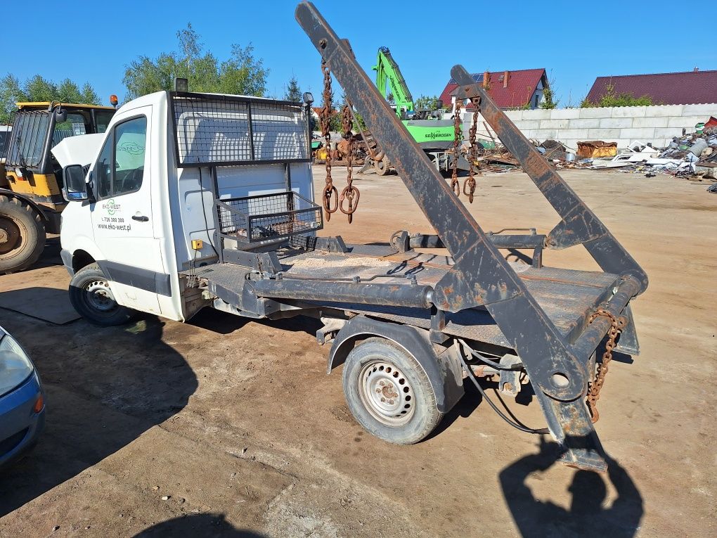 Mercedes benz Sprinter 311 bramowiec kontener hakowiec