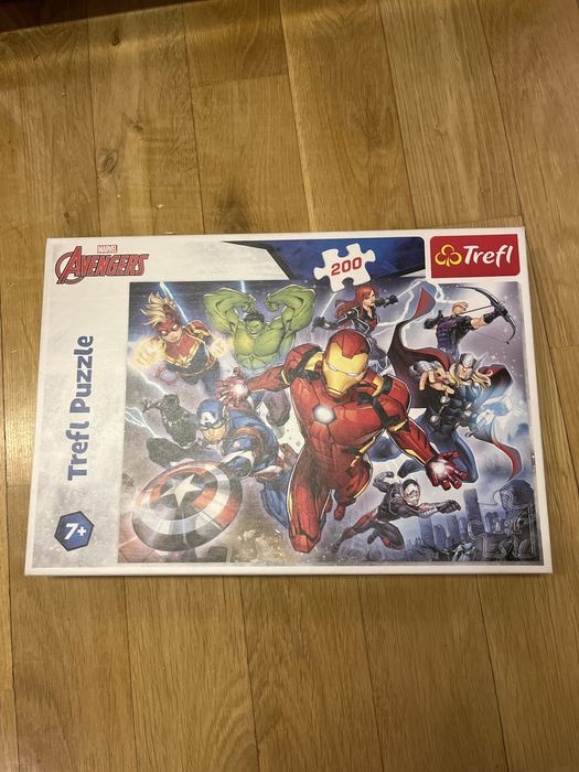 Puzzle Avengers 200 elementow