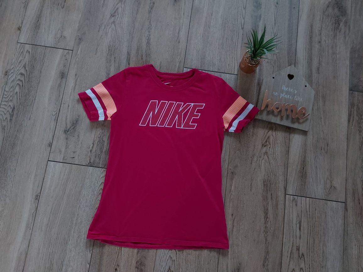 Koszulka t-shirt Nike The Nike Tee bawełniana koszulka