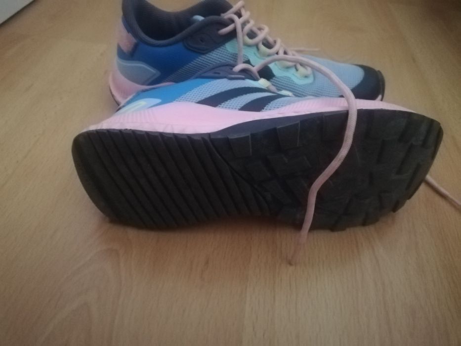 Ténis Outdoor Lefties