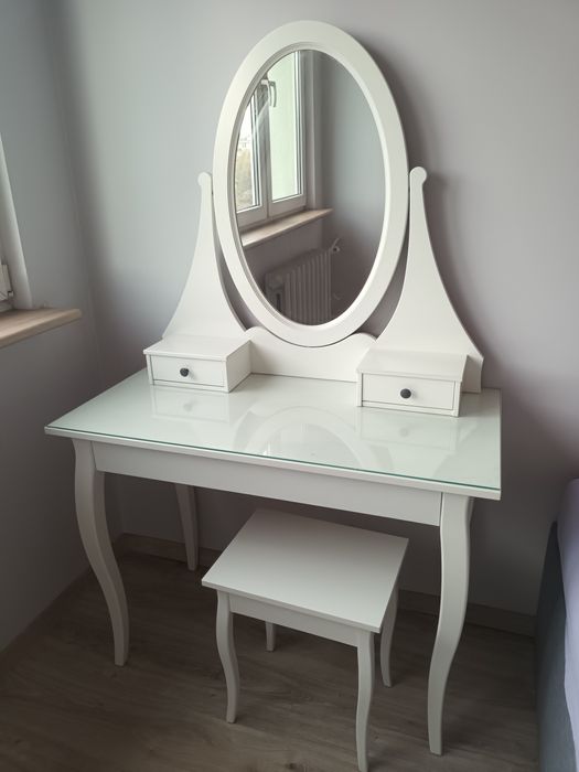 Toaletka Hemnes ze stołkiem!