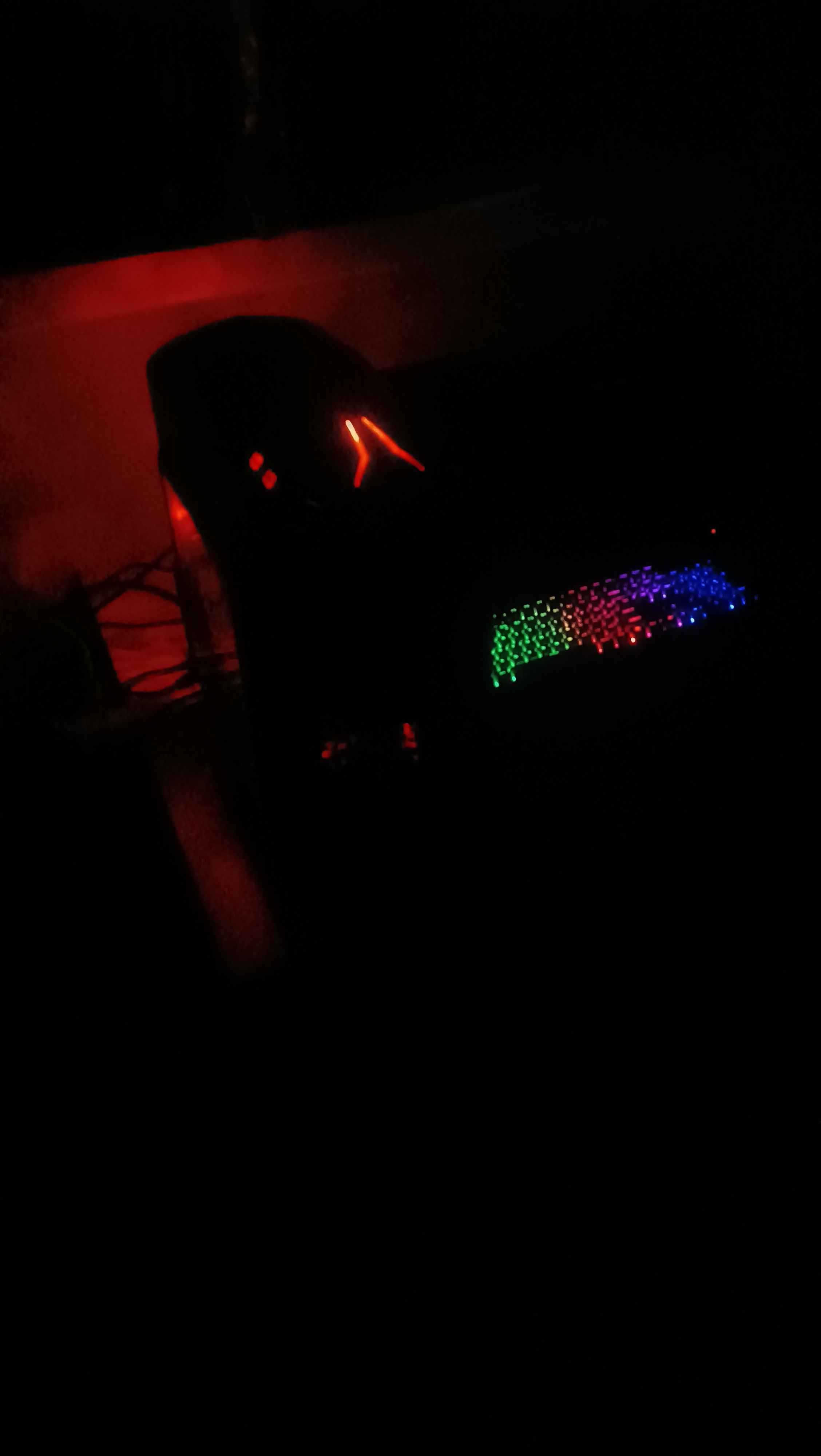 Computador Gaming com Windows e Jogos / Aplicações pré-incluidos