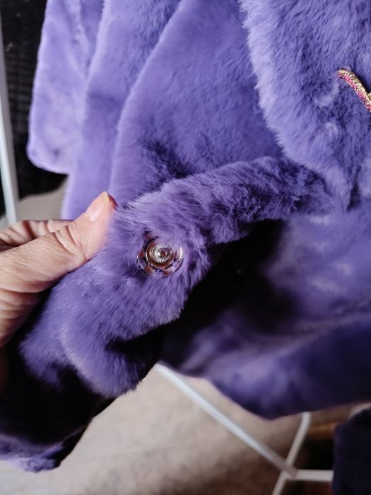 Casaco NOVO de pelo XL Roxo