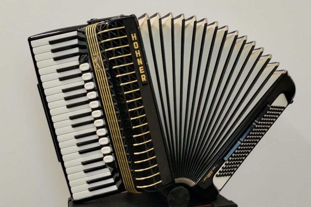 Akordeon Hohner Atlantic IV N MUSETTE - świetny stan !