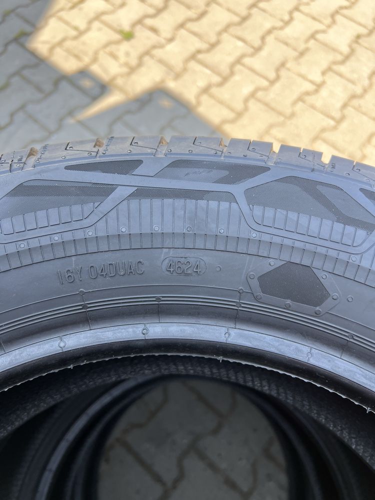 235/60 R17С Continental 4шт 2024рік