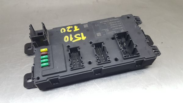 Caixa fusíveis / SAM / BSI BMW 1 (F20)