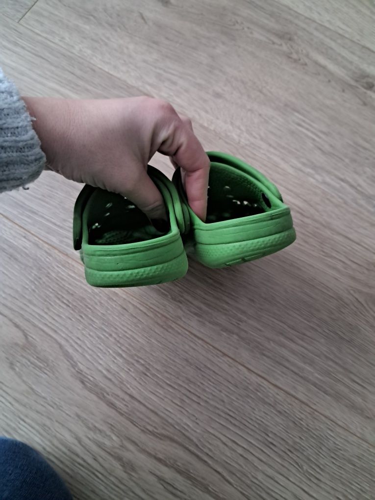 Crocs zielone 8-9
