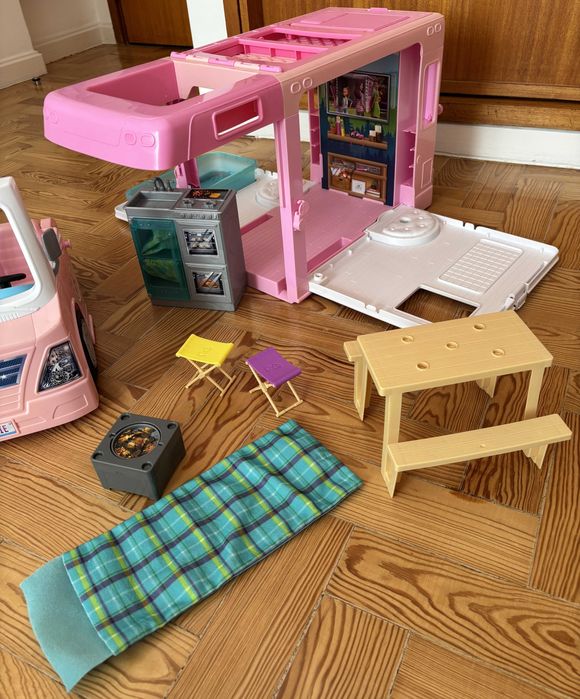 Autocaravana da Barbie 3 em 1 – Brinquedo Infantil
