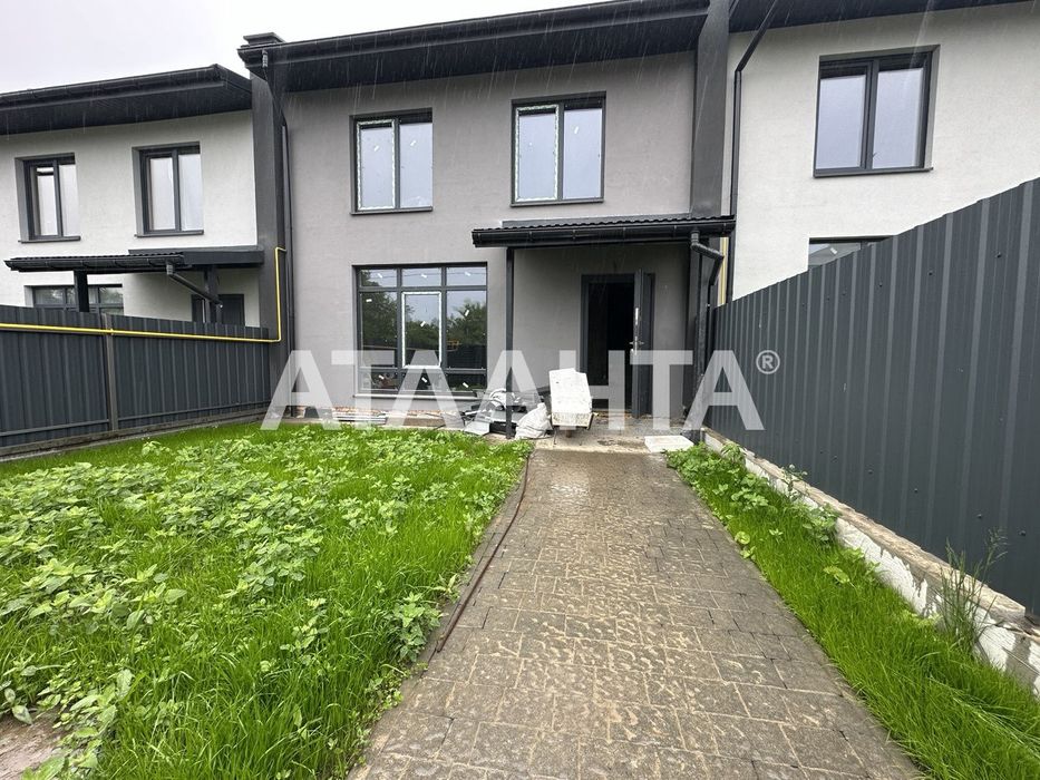 Продаж таунхаусу в  передмісті Львова у с.Малі Підліски