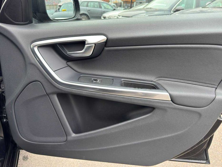 Volvo V60, 2011 рік, 2,0 D3 дизель з Швейцарії ВІДЕО