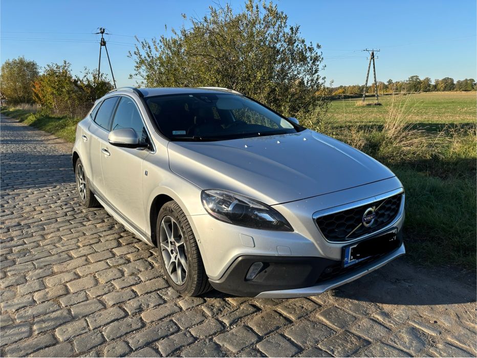 Sprzedam samochód Volvo V40 Cross Country