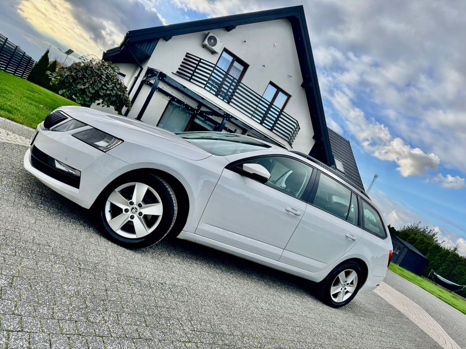 Skoda Octavia Salon Polska Octavia TDI Aso Navi PDC Klimatornik