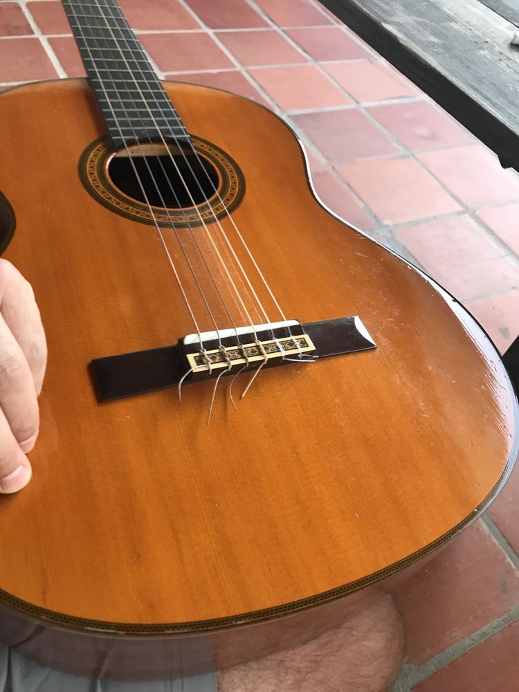 Manutenção de instrumentos de corda