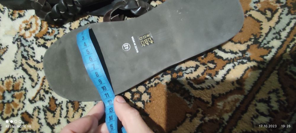 Индийские шлёпки 42 размера у меня 43 с половиной тоше подошли 400 гр.