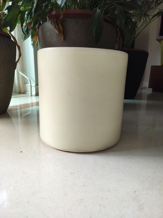 Vaso cerâmica bege 30 cm diâmetro e altura