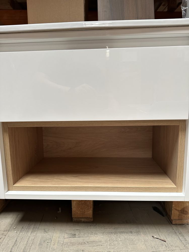 Szafka z umywalką 60 cm