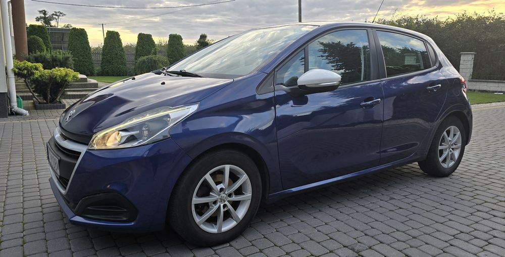 Samochód osobowy Peugeot 208