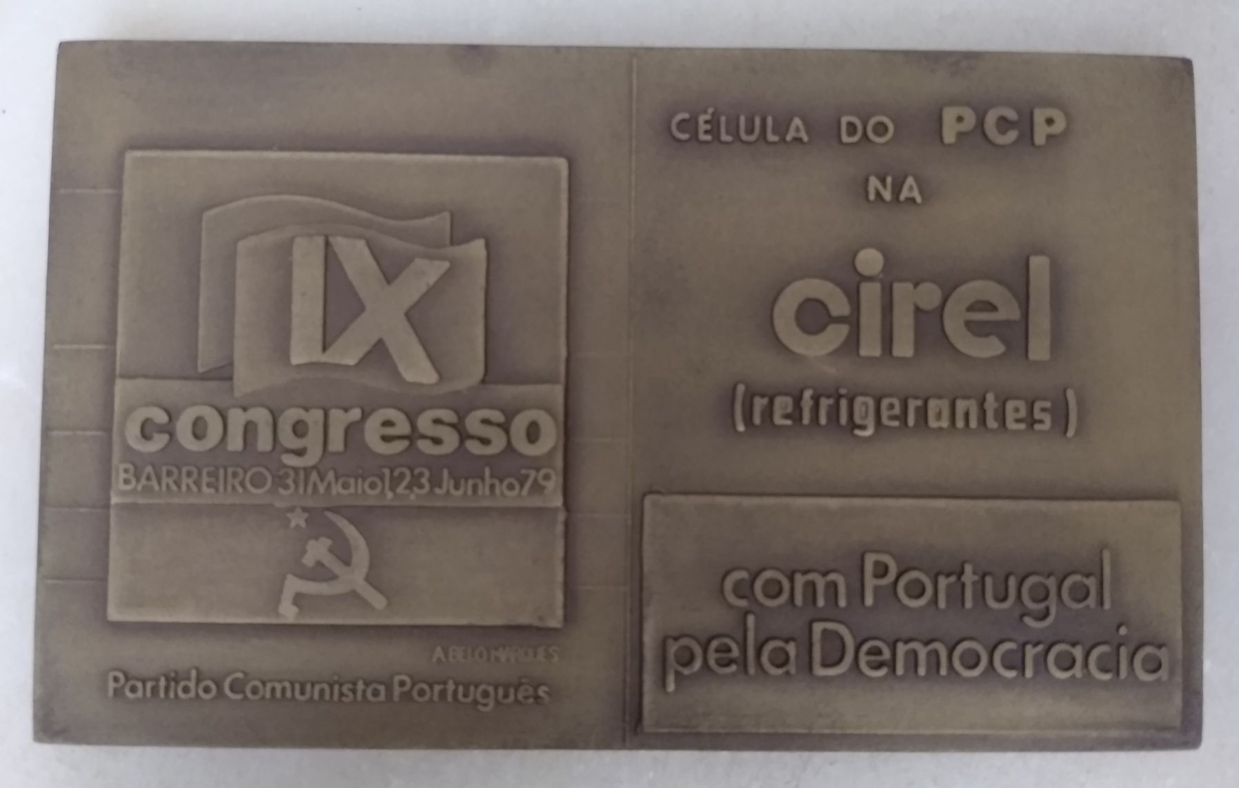 Medalha antiga do Partido Comunista Português