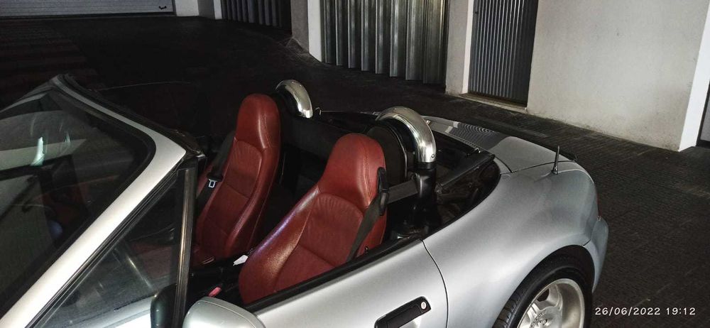 BMW Z3 1.9 com extras hamann