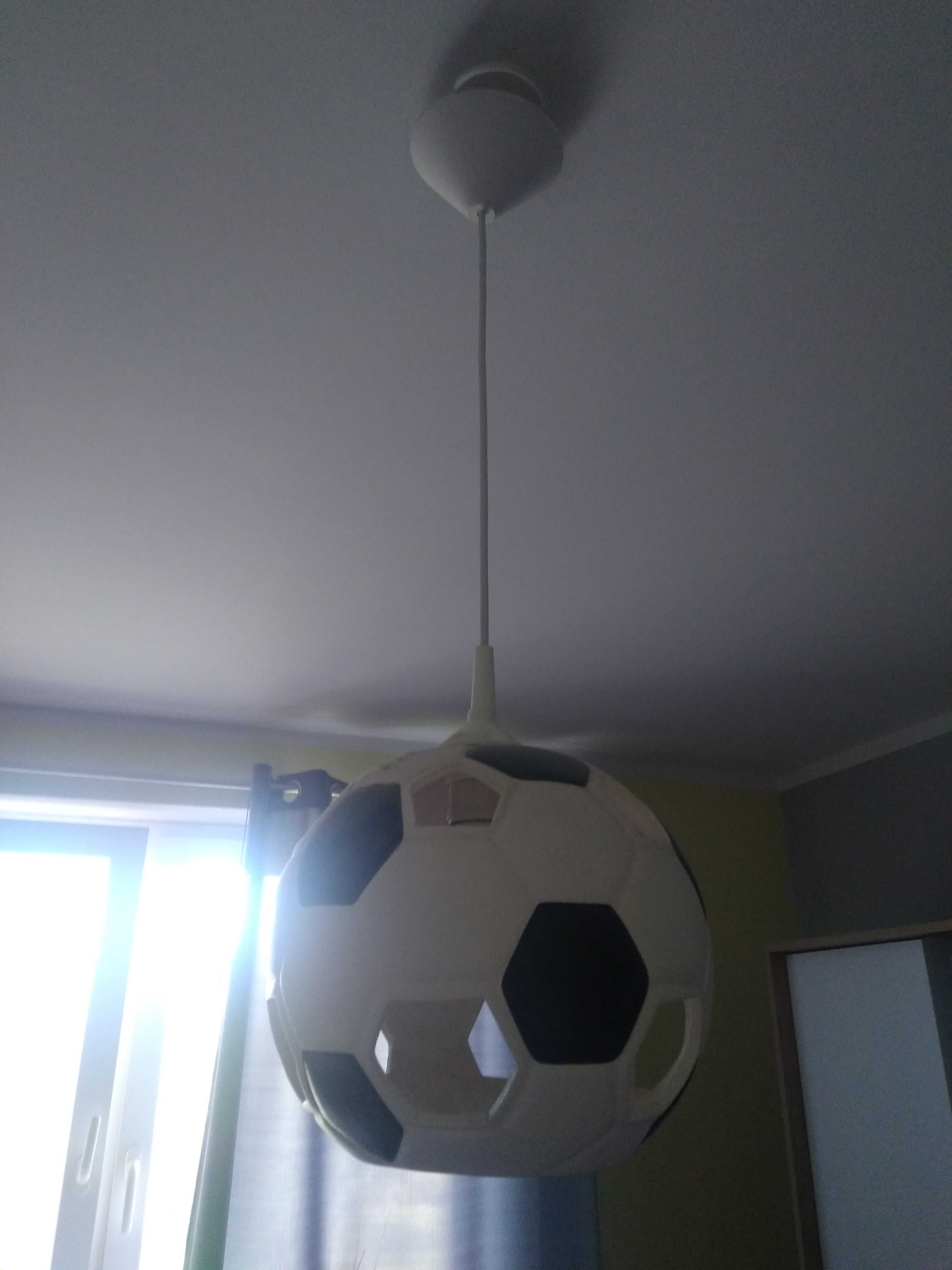 Sprzedam żyrandol dziecięcy piłka nożna