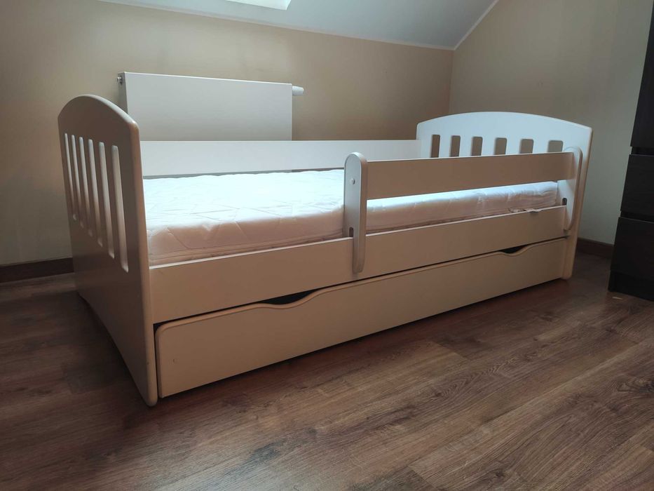 Łóżko dziecięce 160×80 cm z materacem premium FDM DINO. Warto!