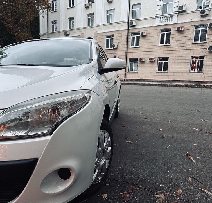 Renaul Megane 3 хетчбек 2010г