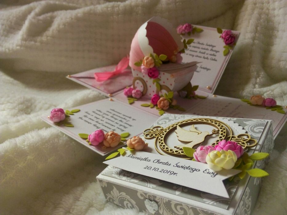 Elegancka pamiątka chrztu świętego exploding box