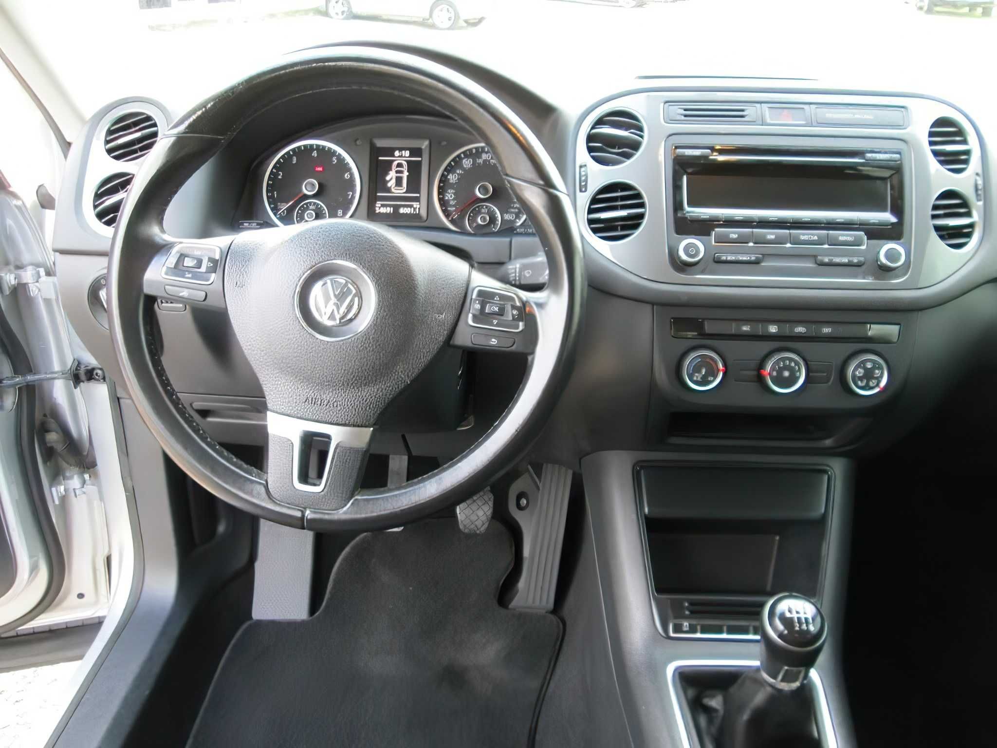 Volkswagen Tiguan S 2014