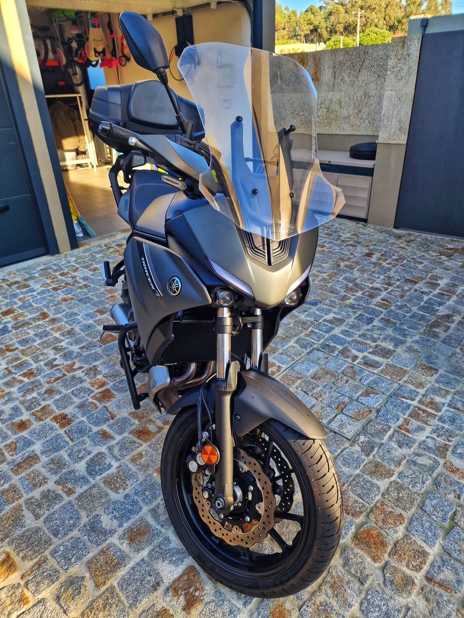 Yamaha Tracer 7 como nova + extras