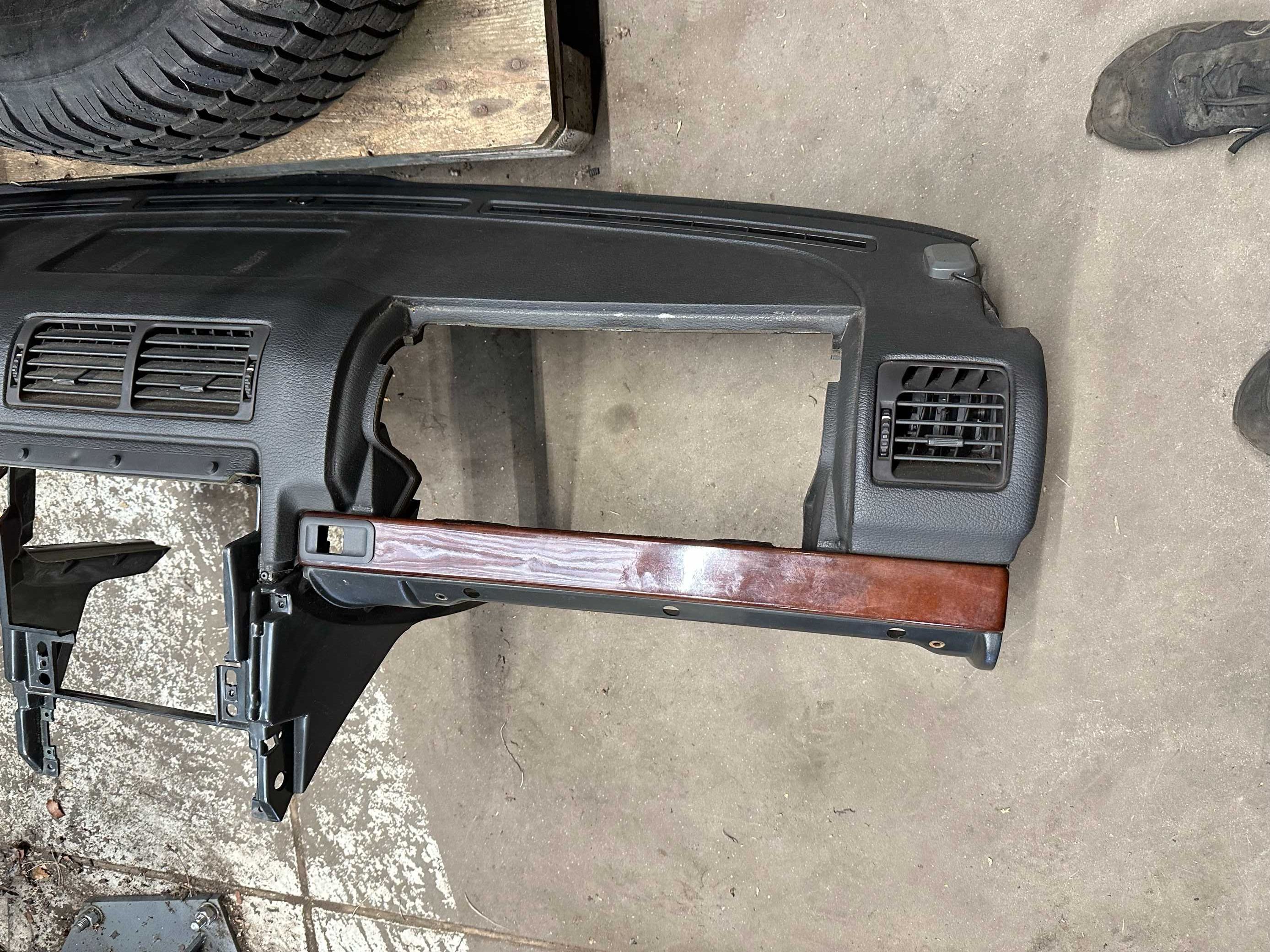 Range Rover P38 Tablier 450€