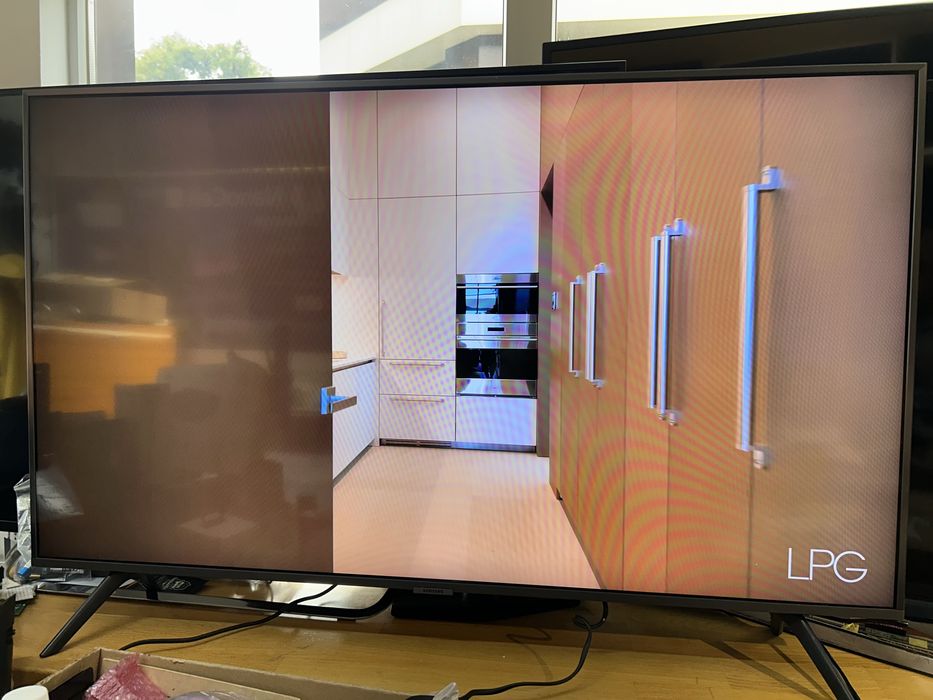 Телевізор 43” 4K Samsung UE43TU7100UXUA, Smart TV.