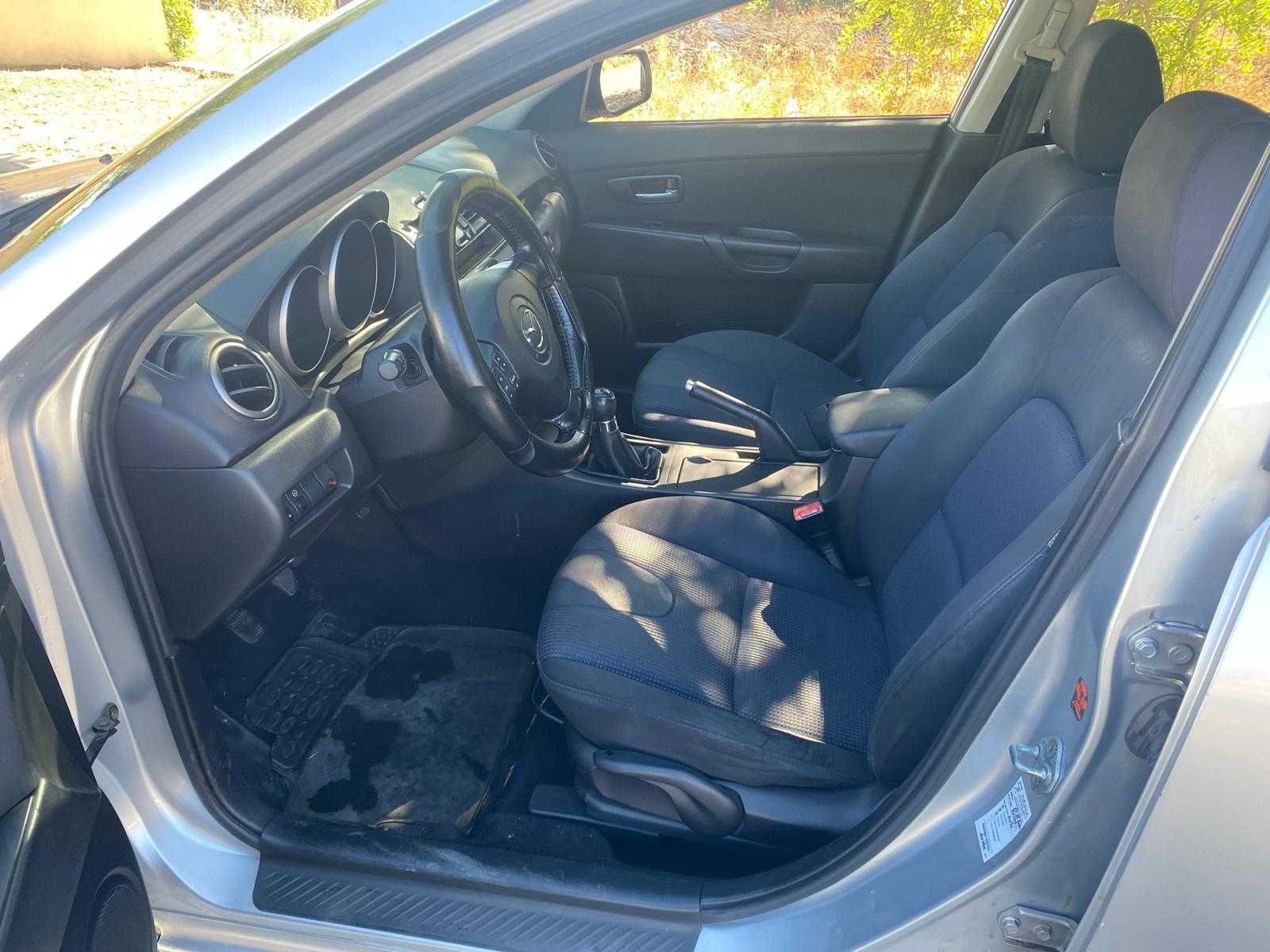 Vendo Mazda3 2005, bom estado