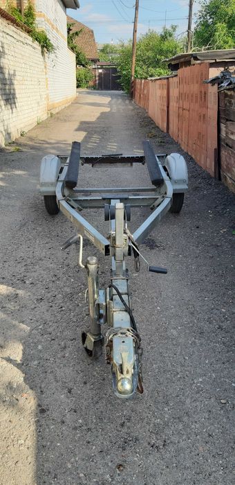 Продам лафет для перевозки водной техники  EZWV 1000.