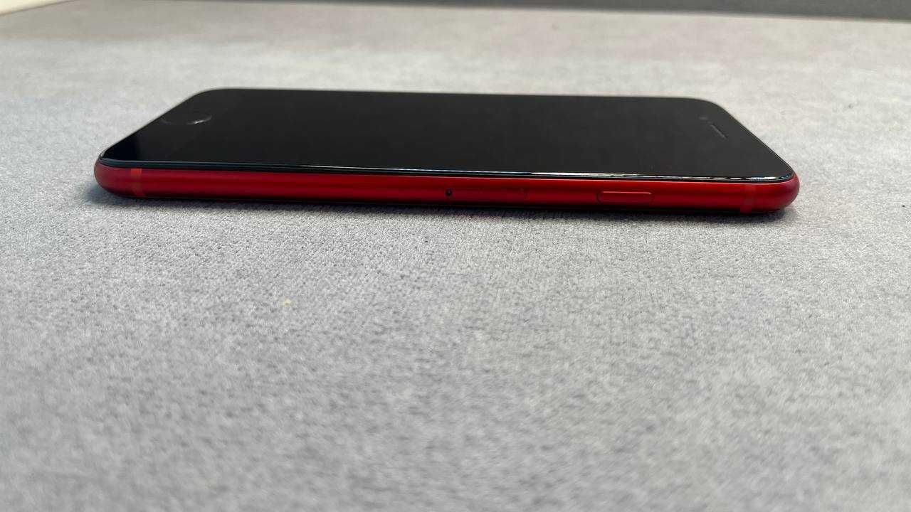 Айфон iPhone 8 64GB (PRODUCT)RED Гарантія 180 днів!