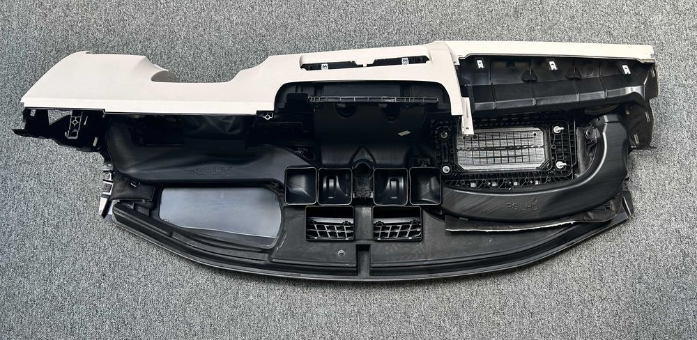 Mercedes Benz OE deska kokpit konsola CLA A Klasa A.177.680.63.02