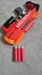 Nerf Mega plus strzałki