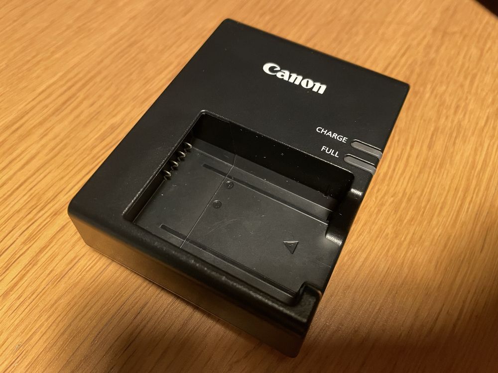 Canon EOS 1100D + Lente 18-55mm + Bolsa