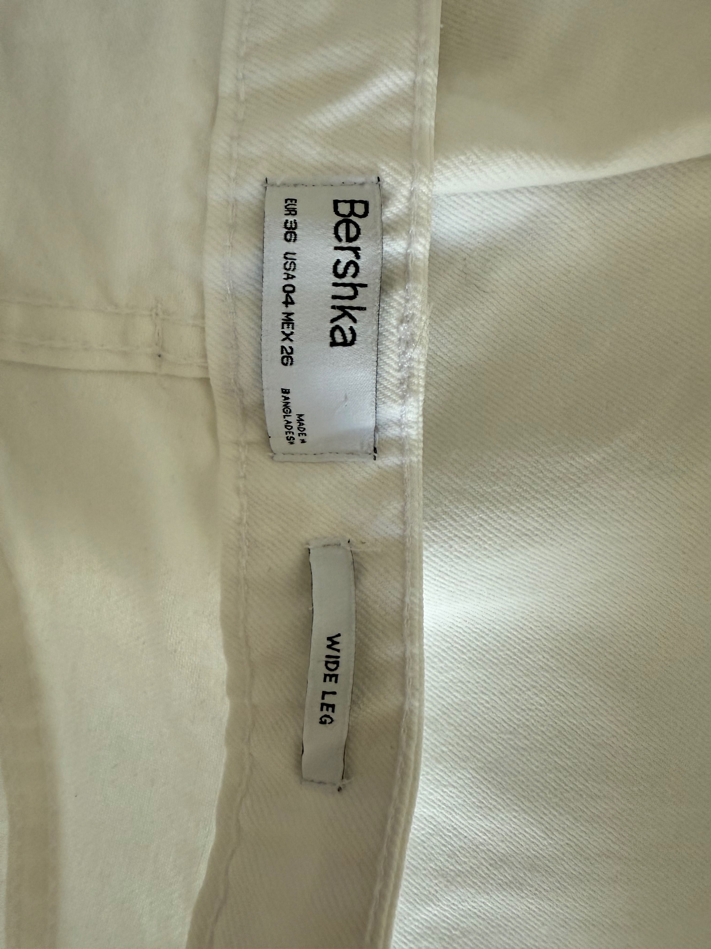 Spodnie biale Bershka