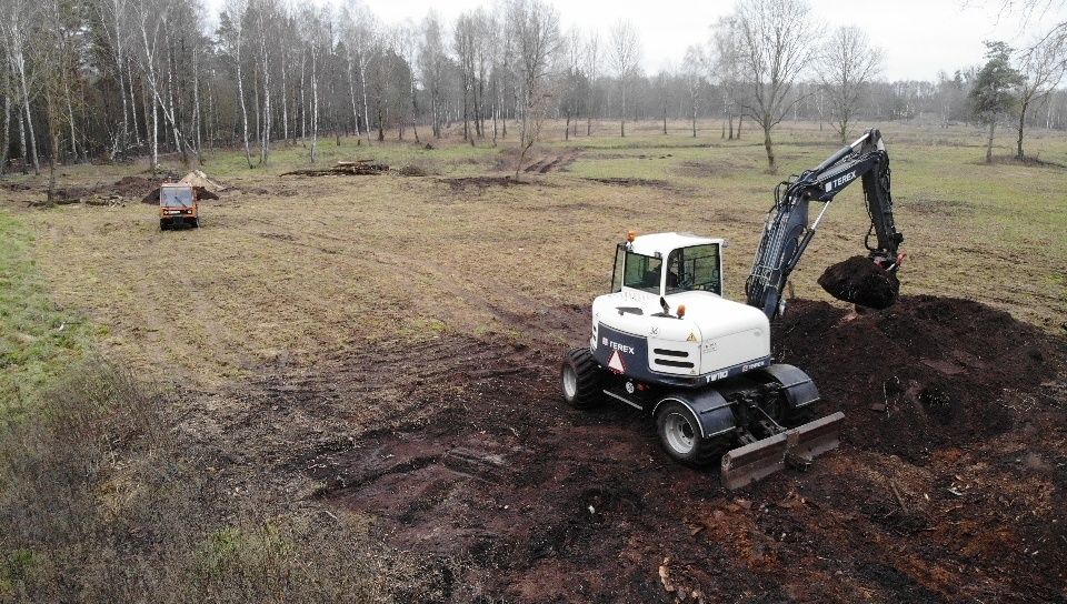 Usługi koparką kołową - roboty ziemne, wykopy, prace ziemne, niwelacje