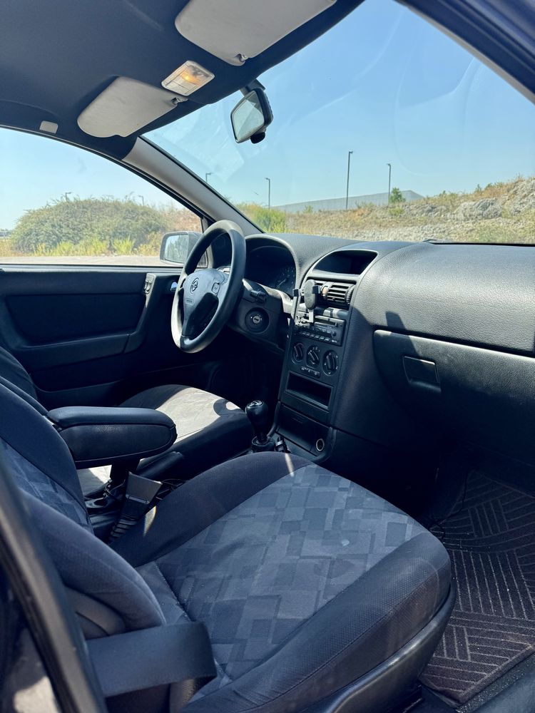 Opel astra caravan 1.4 16V