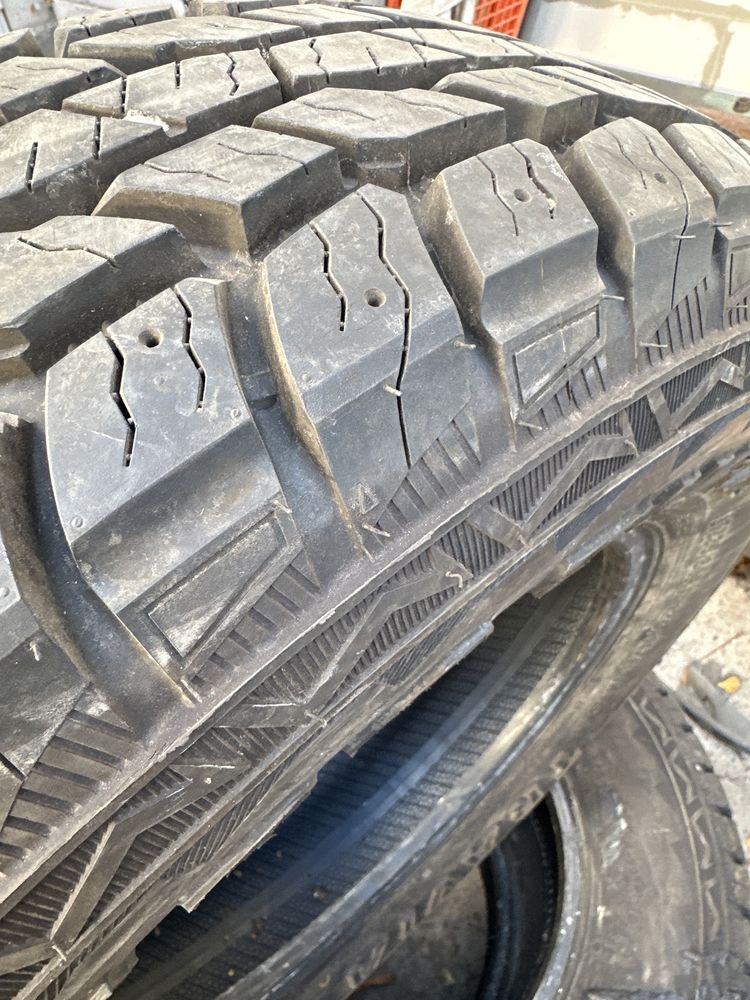 Грязевая всесезонная Резина 235/80 R17 Duraturn Travia A/T 2023рік
