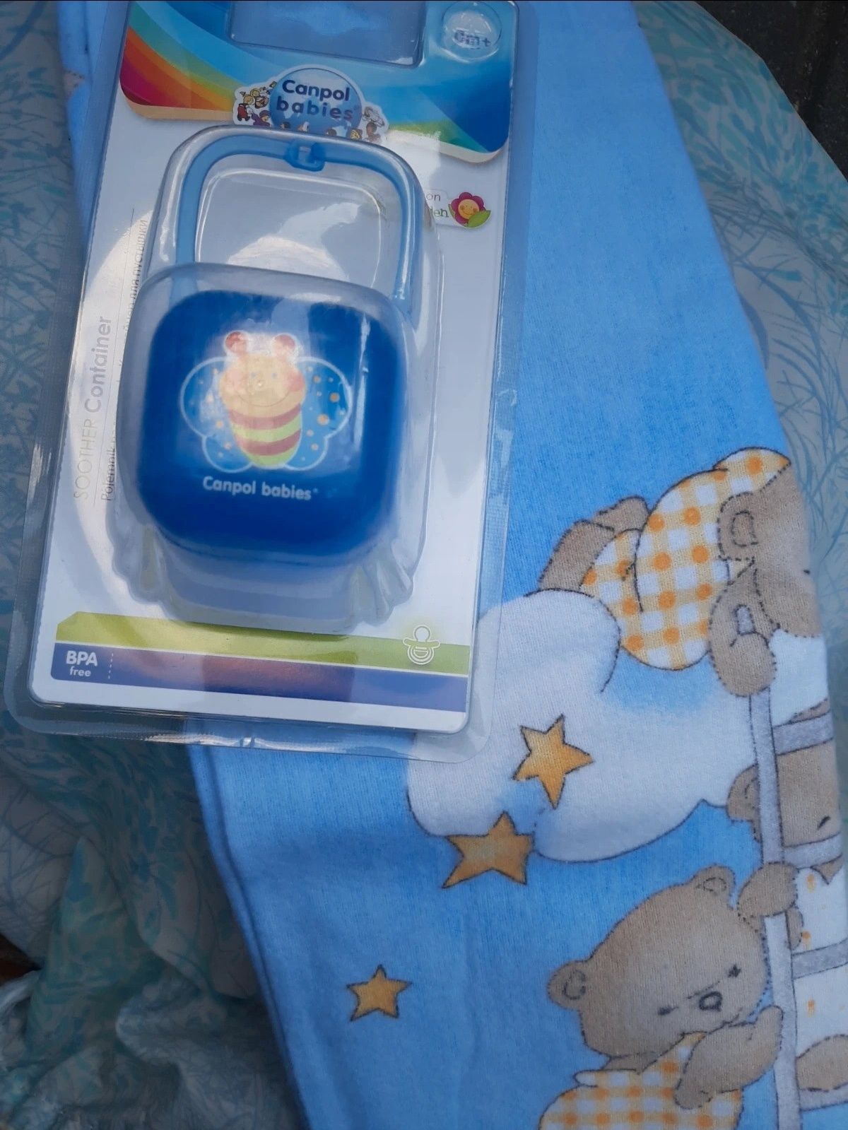Zestaw dla dziecka pieluszka + pudełko na smoczek