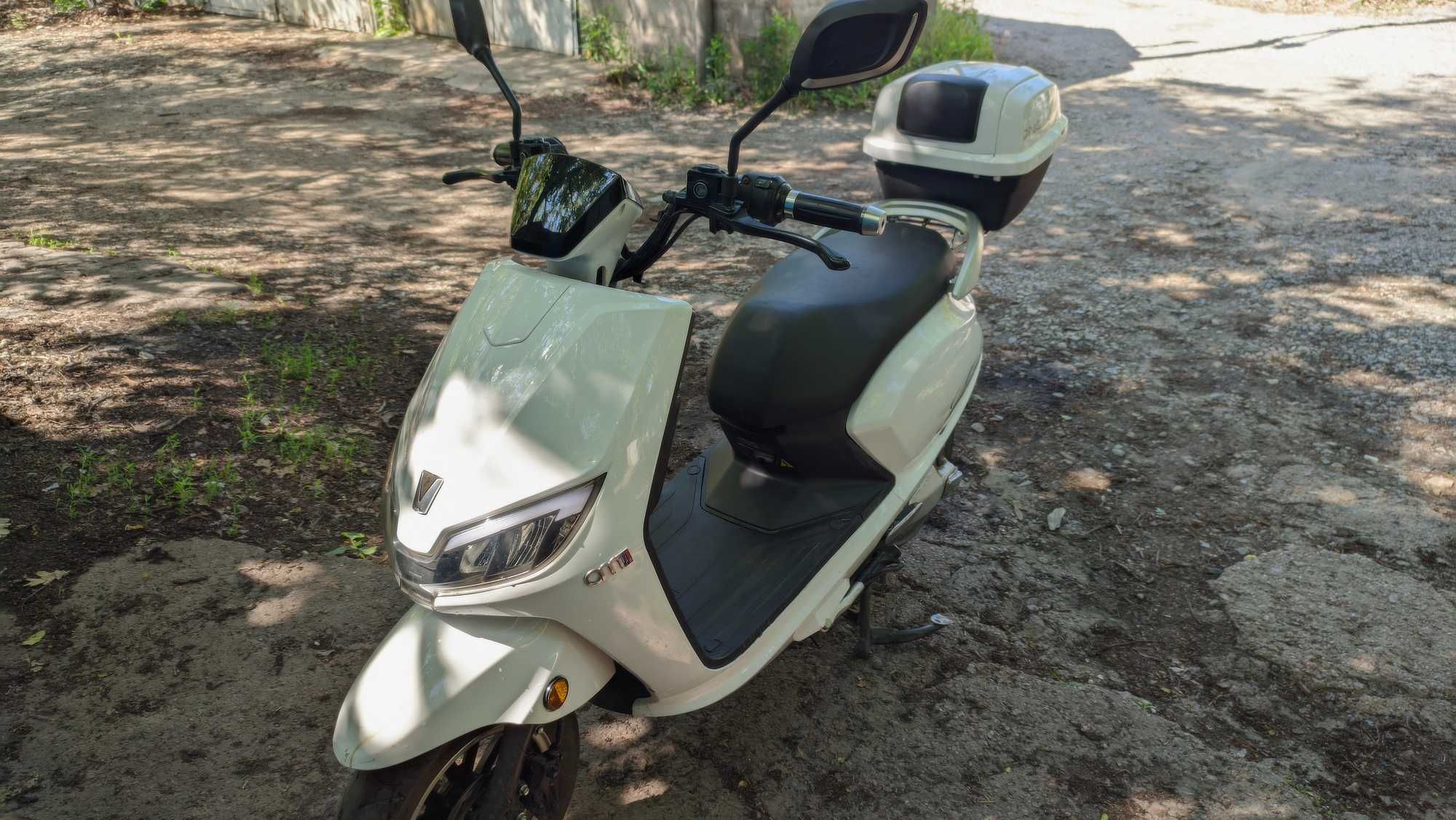 Електроскутер AIMA M3 Li 1200w