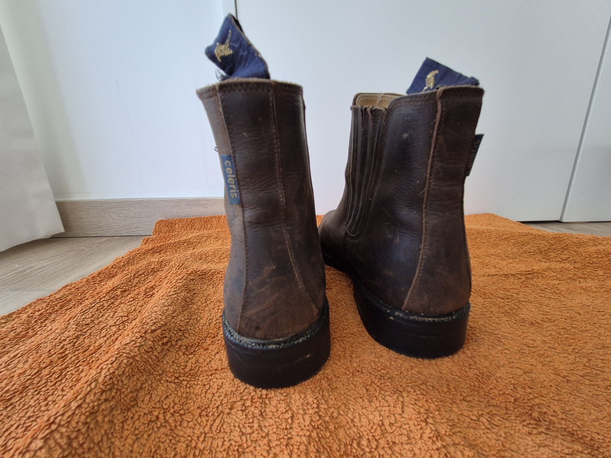 Botins celeris de montar a cavalo