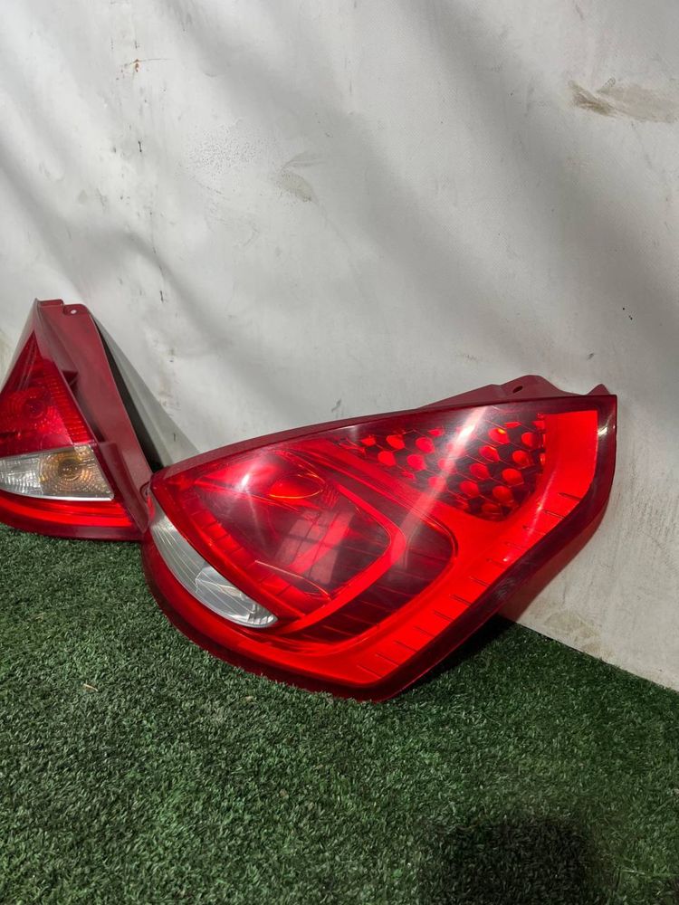 Задній стоп лівий,прави фонар, ліхтар Ford fiesta mk7 Форд фієста 7