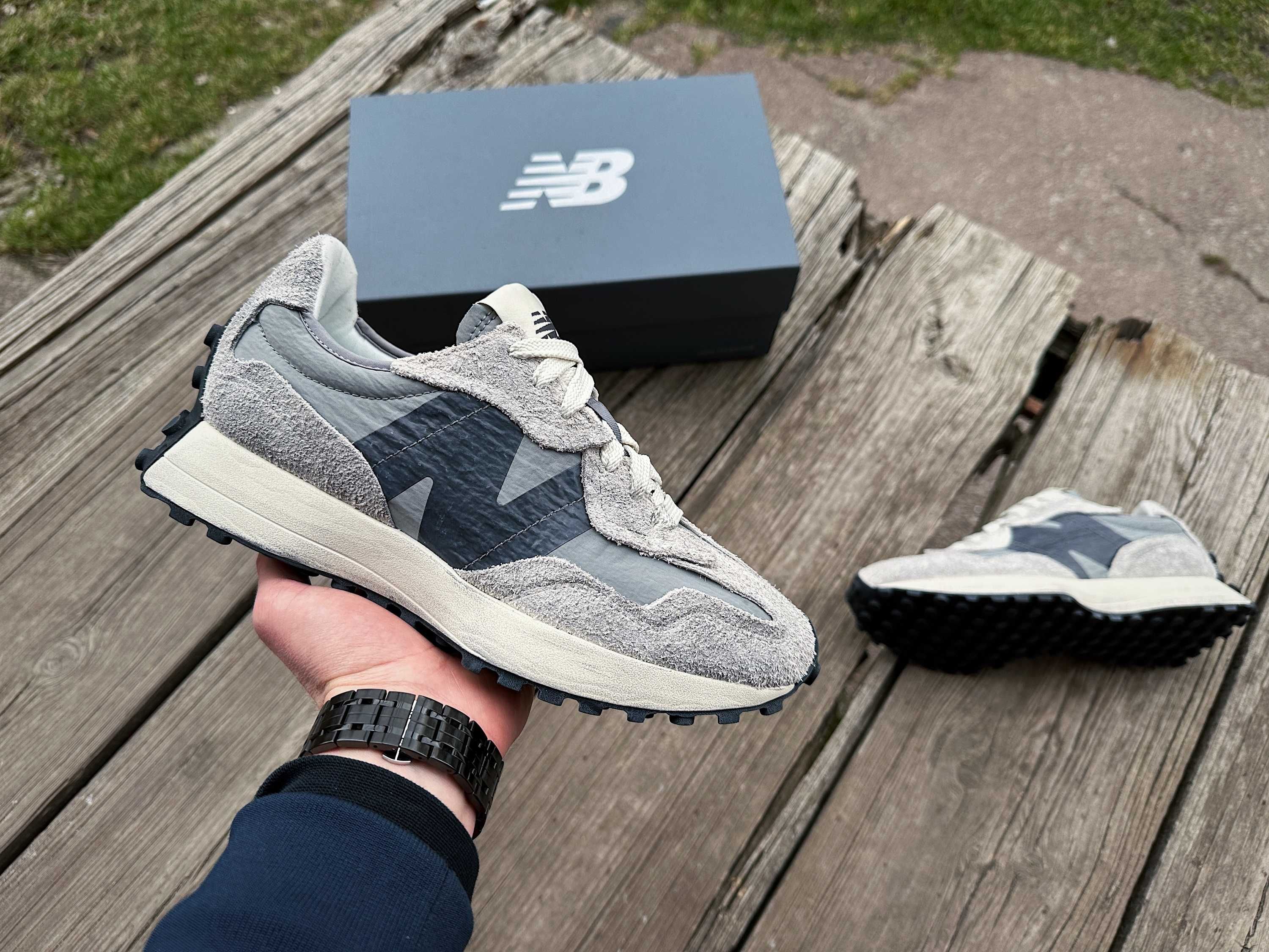 Мужские кроссовки New Balance 327 U327WCA серые Оригинал