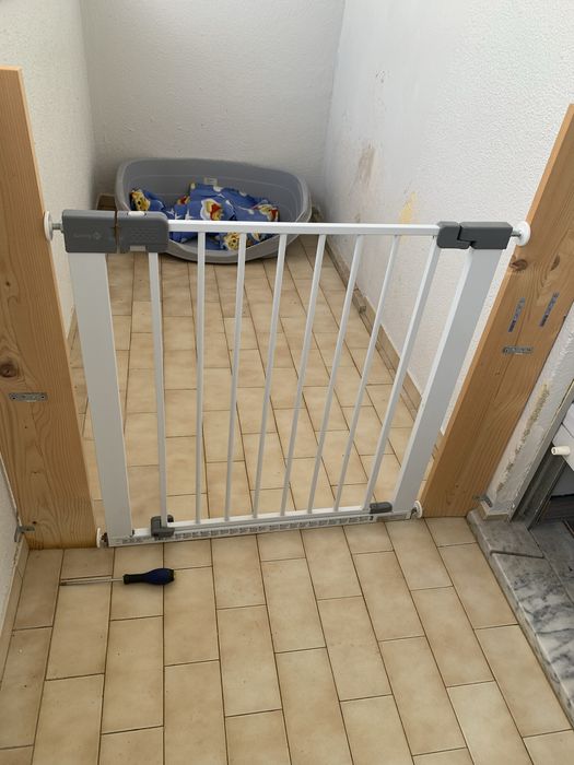 Vendo barreira de seguranca usada